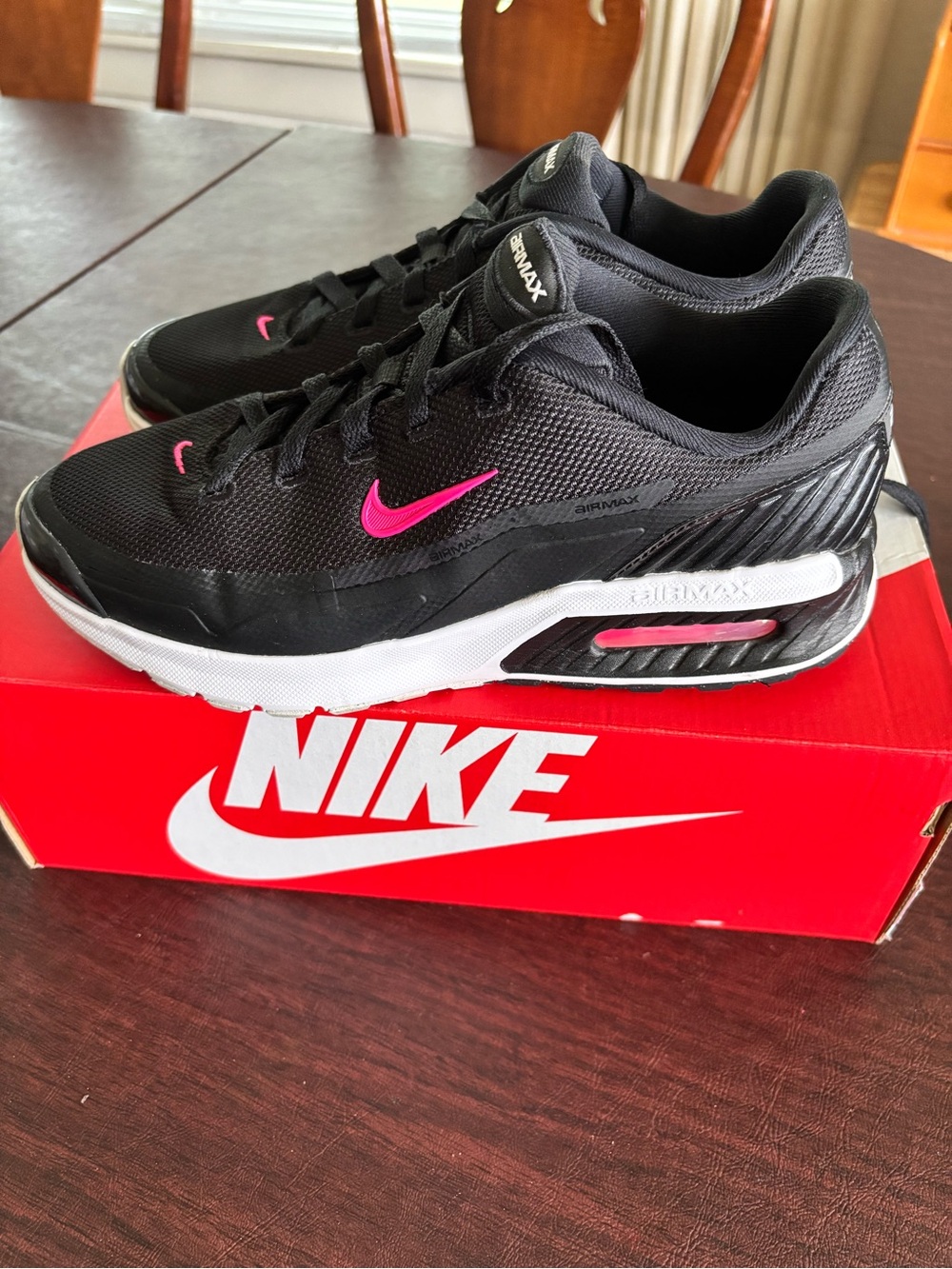 Nike Air Max BIA Women’s Sneakers Black/Hyper Pink/White | Size 8.5